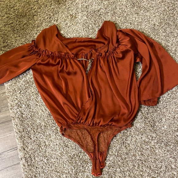 Free people bell sleeve top - Picture 2 of 3